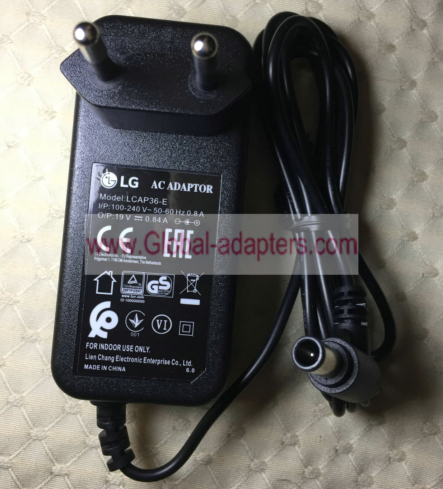 New LG LCAP36-E EAY62992311 19V 0.84A AC Adapter for LG 20M37D-B Monitor 6.5 mm ×4.4 mm pin inside